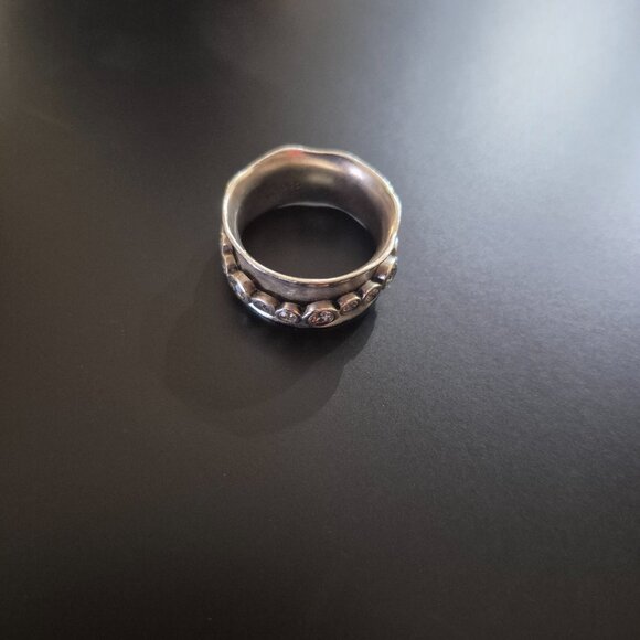 Silver spin me around ring size 8 - Picture 3 of 4